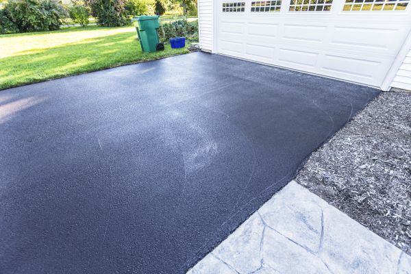 Cost of Blacktop Driveway Service in Livermore