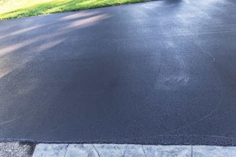 Edge Finishing of Asphalt Driveways